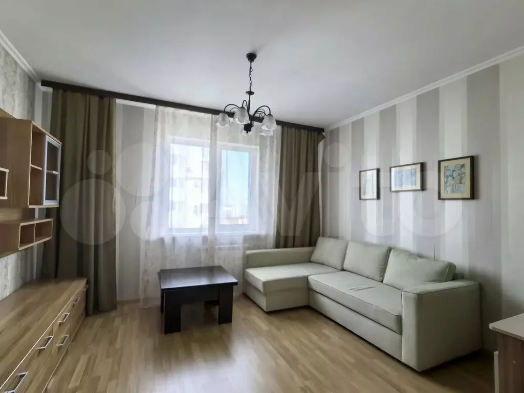 2-к. квартира, 60 м, 14/22 эт. - Фото 0
