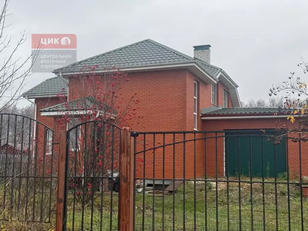 Дом в Рязанская область, Захаровский муниципальный округ, д. Безлычное ... - Фото 1