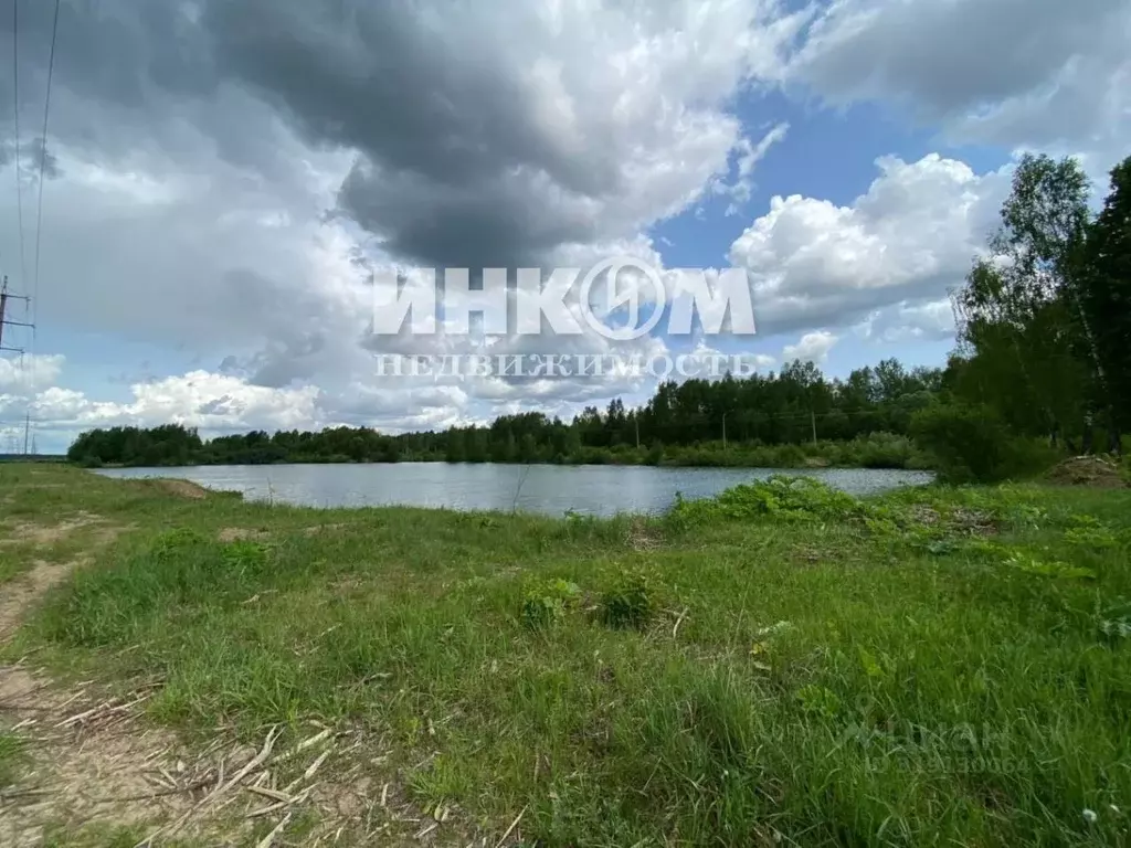 Участок в Московская область, Наро-Фоминский городской округ, д. ... - Фото 0