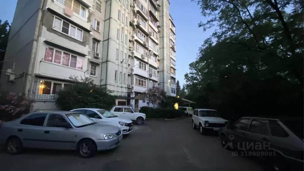 3-к кв. Краснодарский край, Сочи Вишневая ул., 4 (60.8 м) - Фото 0
