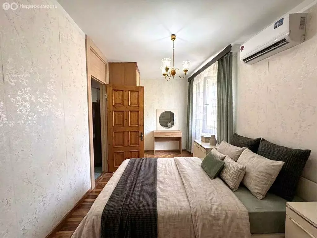 2-комнатная квартира: Ялта, улица Грибоедова, 4 (47 м) - Фото 1