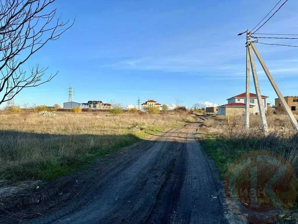 Участок в Крым, Симферопольский район, с. Мирное ул. Фазыл Ризы (6.52 ... - Фото 1