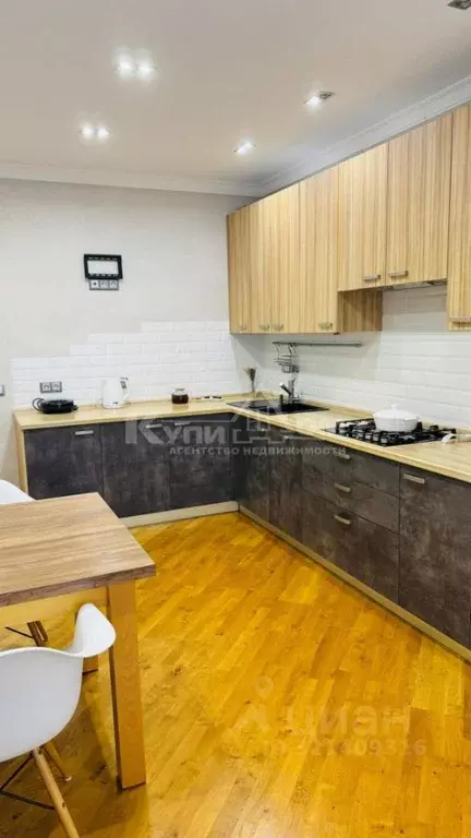 3-к кв. Ставропольский край, Ессентуки Октябрьская ул., 458Б (93.0 м) - Фото 1