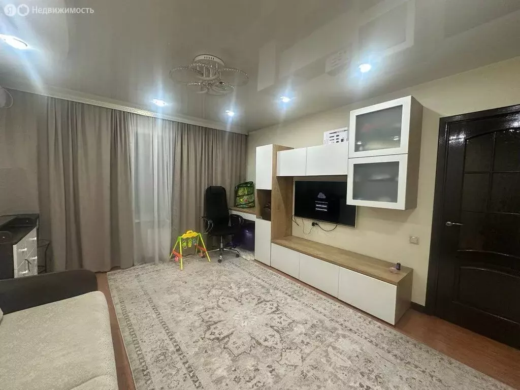 2-комнатная квартира: Улан-Удэ, переулок Толстого, 2А (49 м) - Фото 1