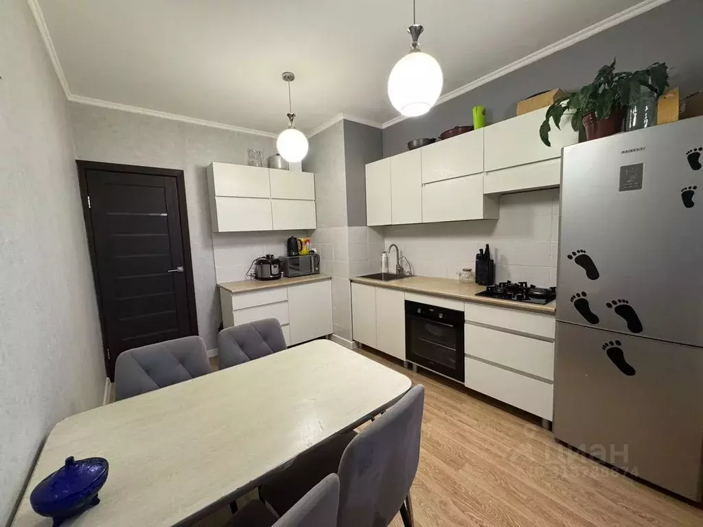3-к кв. Саратовская область, Энгельс Краснодарская ул., 4 (62.0 м) - Фото 0