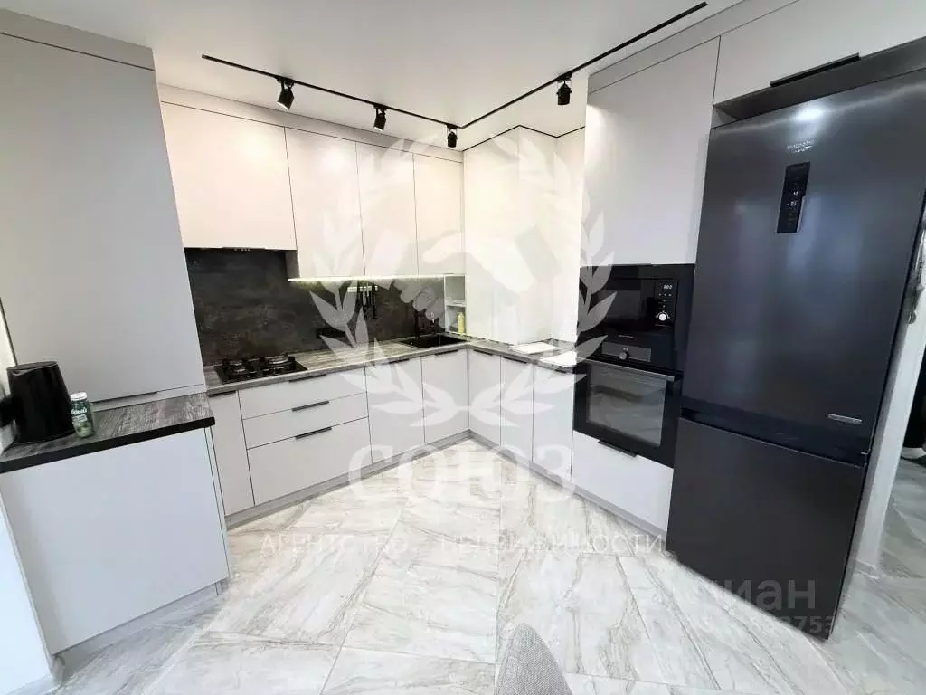 2-к кв. Калужская область, Калуга ул. Фомушина, 33 (55.9 м) - Фото 1