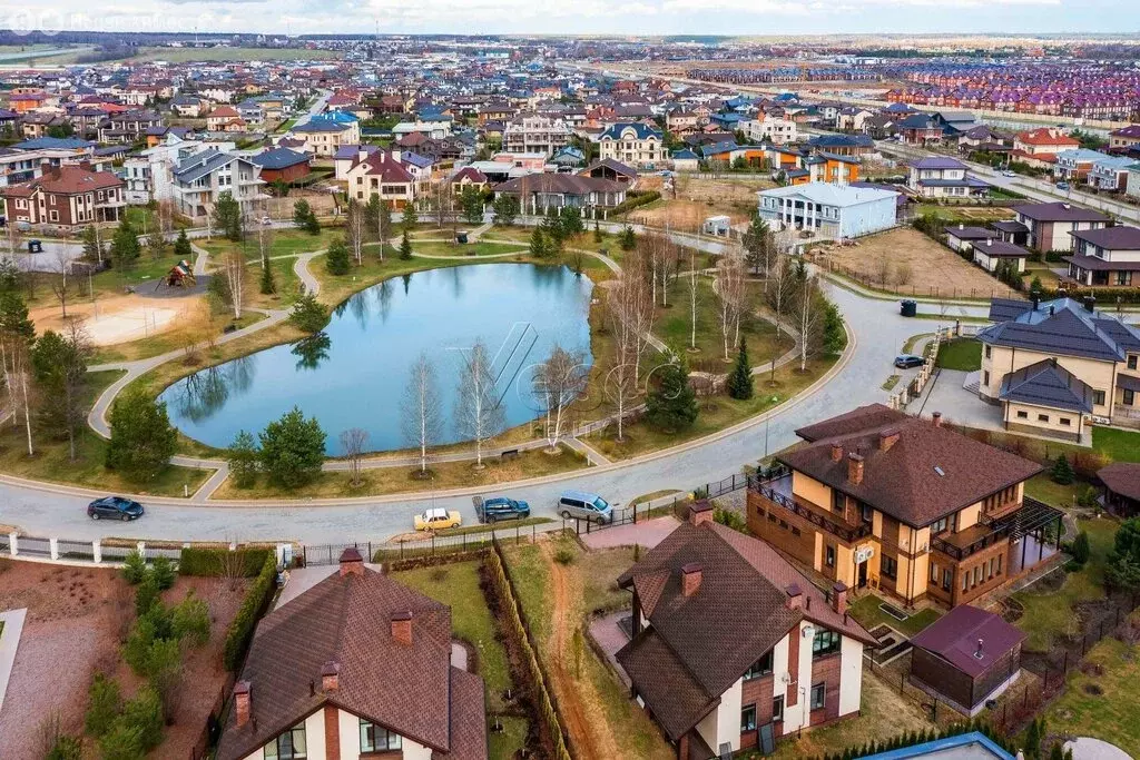 Участок в Покровское, территория ЖК Новорижский (10 м) - Фото 0