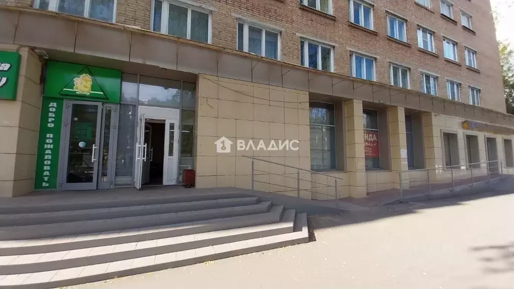 Торговая площадь в Коми, Сыктывкар Коммунистическая ул., 62 (165 м) - Фото 1