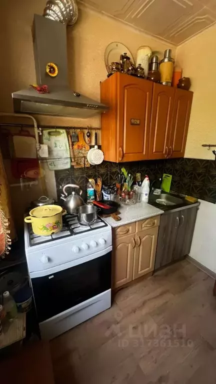 3-к кв. Омская область, Омск Краснознаменная ул., 21 (64.0 м) - Фото 0