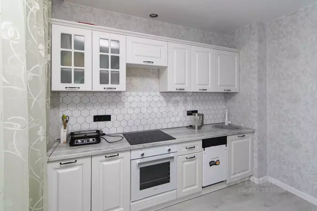 2-к кв. Тюменская область, Тюмень ул. 50 лет Октября, 75к2 (60.0 м) - Фото 2