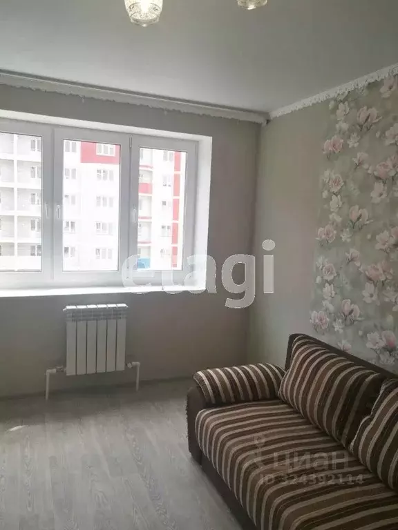 1-к кв. Брянская область, Брянск ул. Имени О.Н. Строкина, 3 (31.3 м) - Фото 1