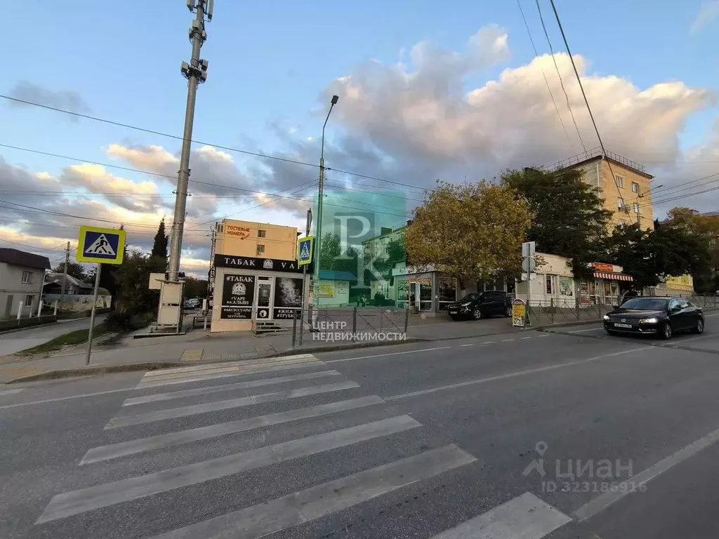 Торговая площадь в Севастополь ул. Меньшикова, 17В (22 м) - Фото 2