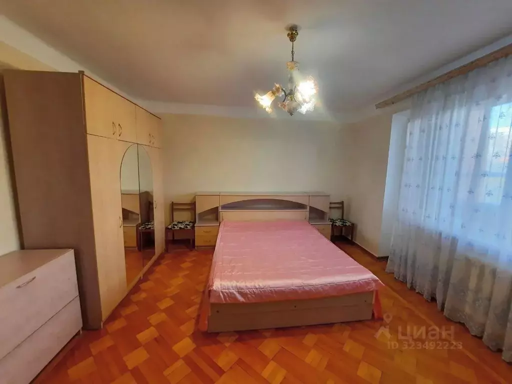 2-к кв. Краснодарский край, Армавир Азовская ул., 42 (74.4 м) - Фото 2