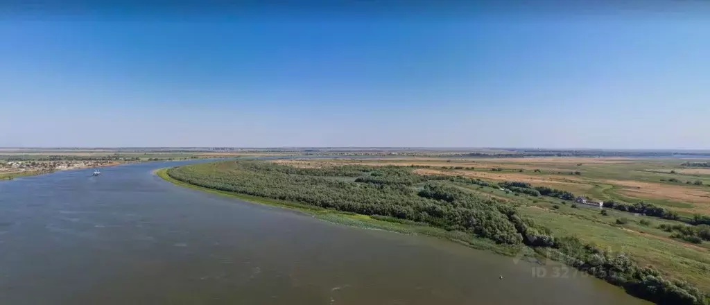 Участок в Астраханская область, Икрянинский район, с. Зюзино ... - Фото 1