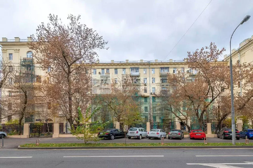 Продается 3-комнатная квартира - Фото 1