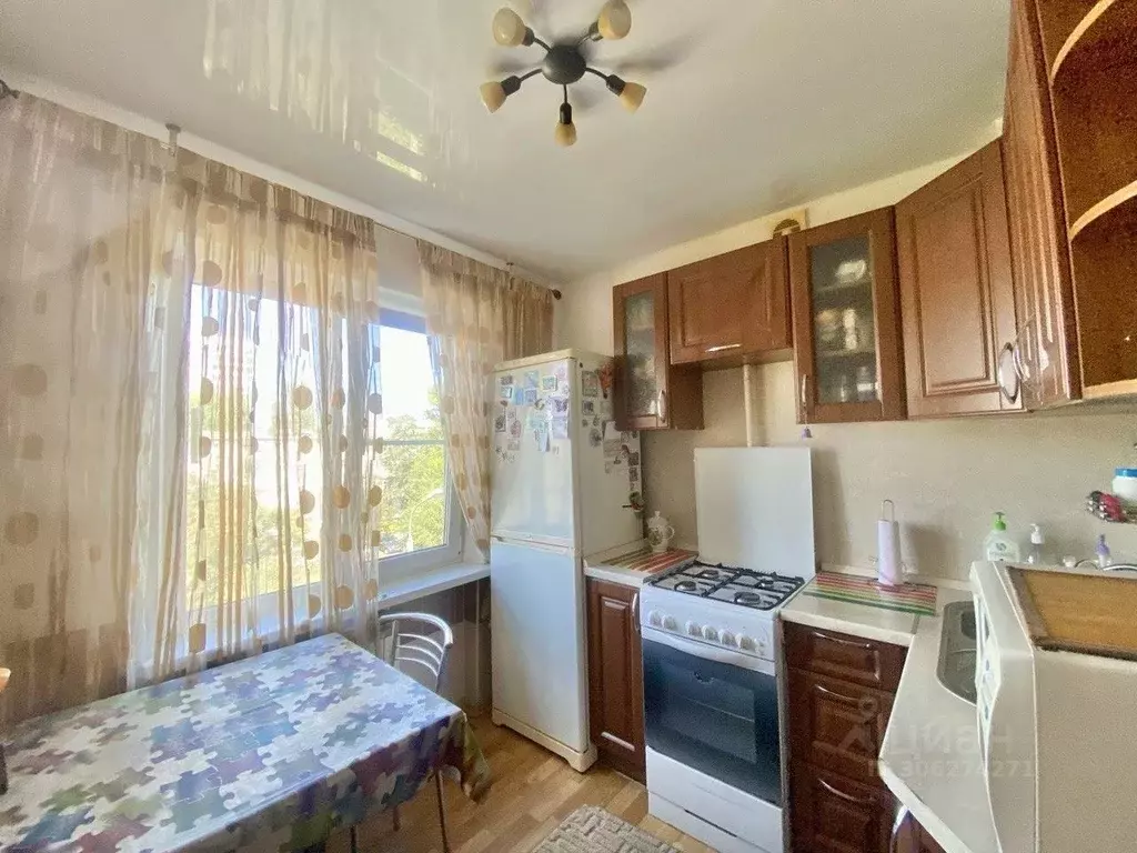 3-к кв. Волгоградская область, Волгоград ул. Курчатова, 8 (57.4 м) - Фото 0