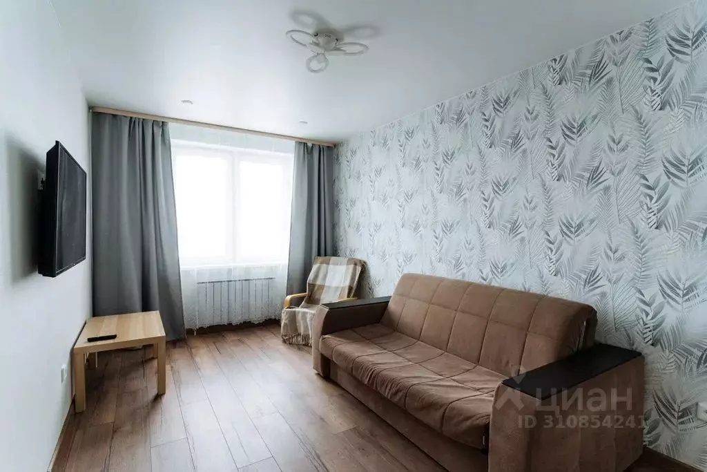 1-к кв. Башкортостан, Уфа ул. Конституции, 5/1 (32.0 м) - Фото 0