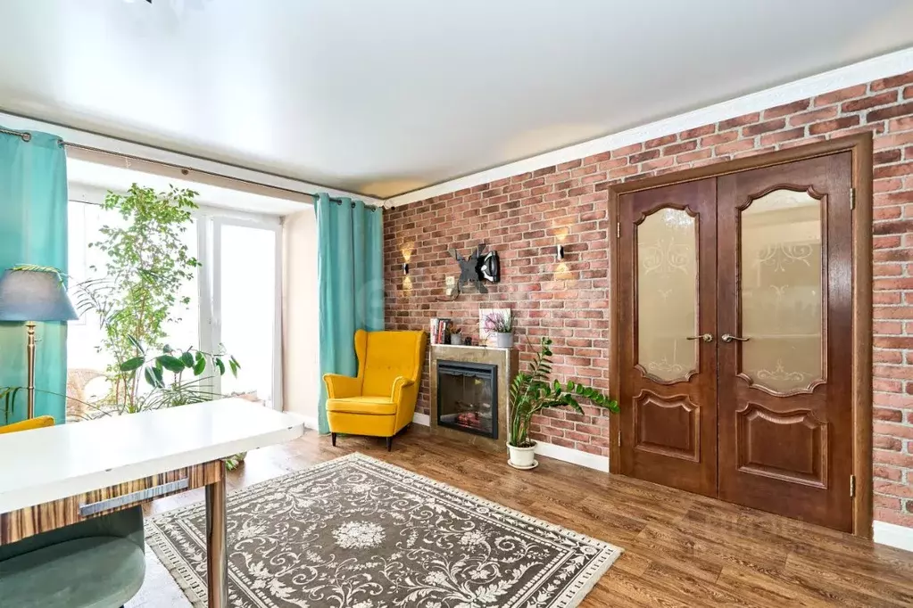 2-к кв. Томская область, Северск ул. Ленина, 118 (66.1 м) - Фото 0