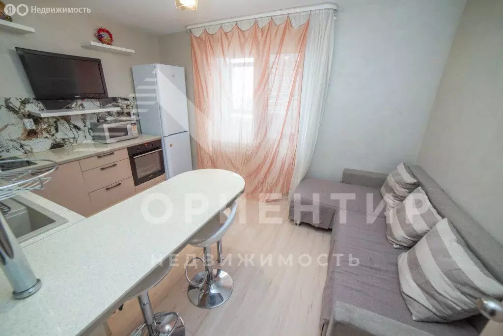 1-комнатная квартира: Екатеринбург, Латвийская улица, 48/2 (40.3 м) - Фото 1