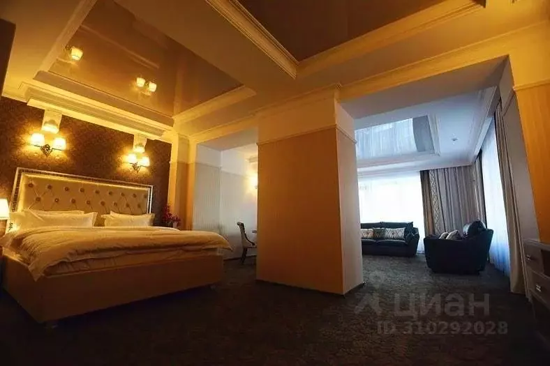 Комната Оренбургская область, Оренбург просп. Гагарина, 24/1 (65.0 м) - Фото 1