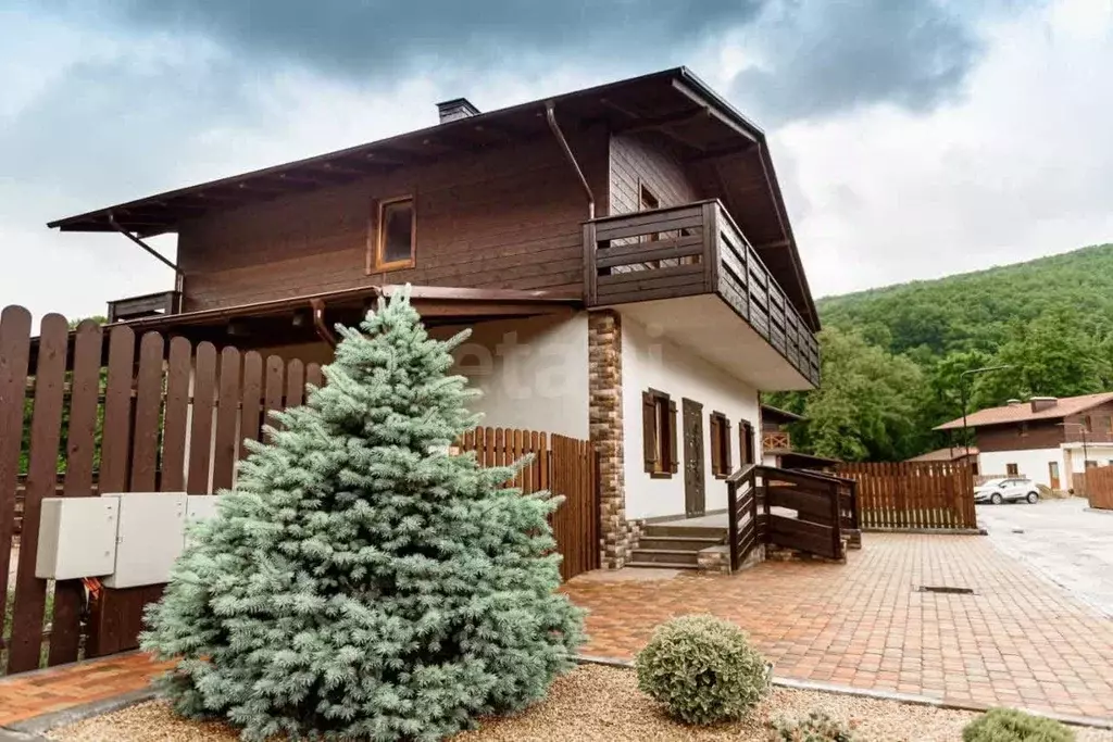 Дом в Краснодарский край, Геленджик городской округ, с. Возрождение  ... - Фото 1