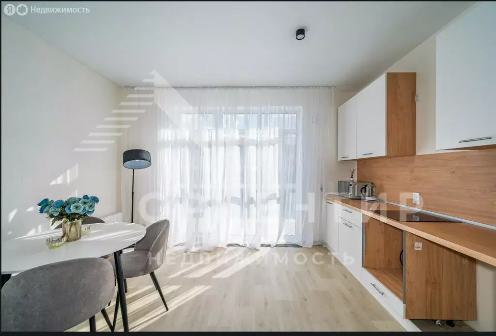 2-комнатная квартира: Екатеринбург, Абрикосовая улица, 58 (60.6 м) - Фото 1