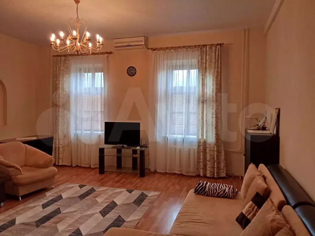 3-к. квартира, 106,9 м, 2/4 эт. - Фото 0
