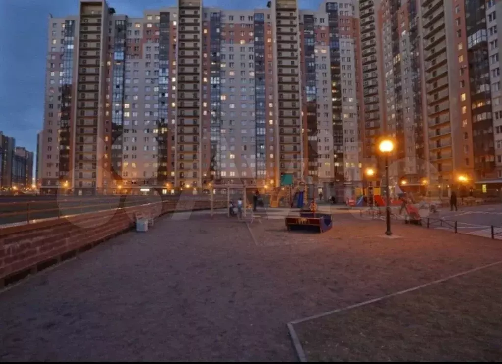 1-к. квартира, 40 м, 7/25 эт. - Фото 0