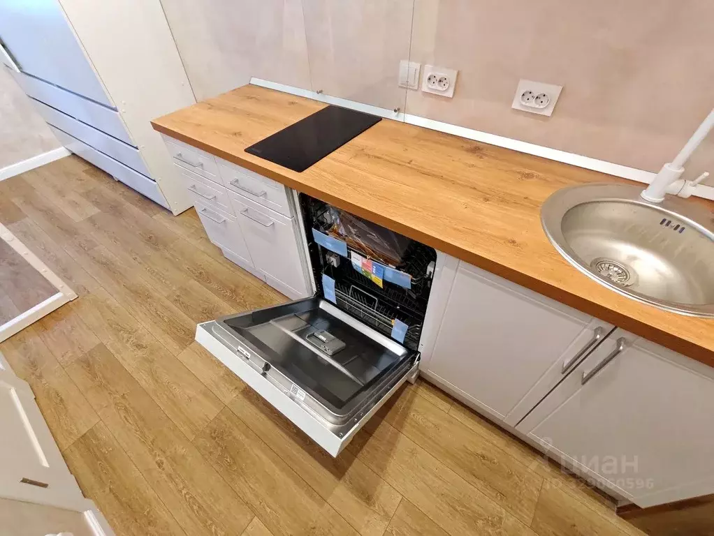 Студия Московская область, Химки ул. Генерала Дьяконова, 1 (18.0 м) - Фото 1