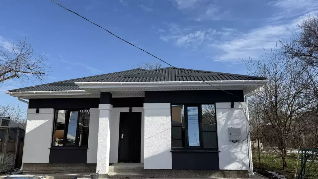 Дом в Крым, Симферополь ул. 28-я Коллективных Садов (87 м) - Фото 1