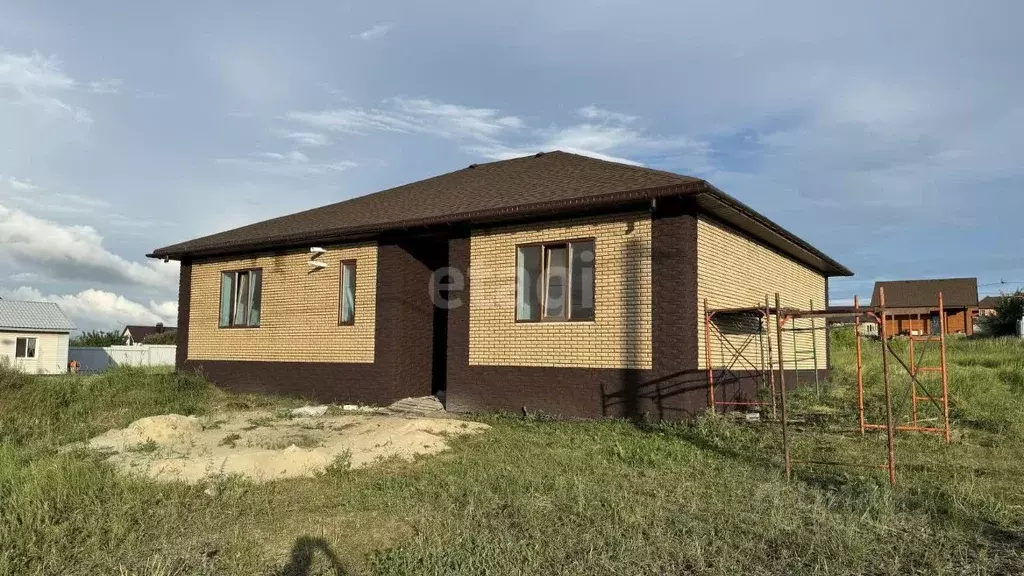 Дом в Белгородская область, Белгород Юго-Западный-2.2 мкр,  (132 м) - Фото 0