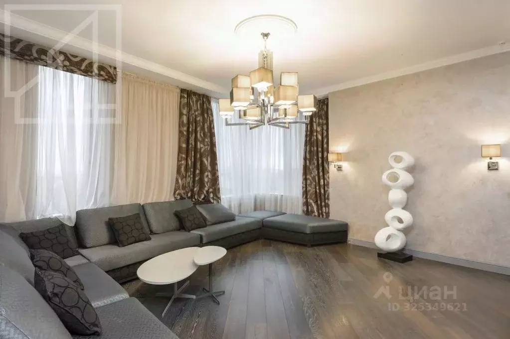 4-к кв. Москва Мосфильмовская ул., 8 (210.8 м) - Фото 1