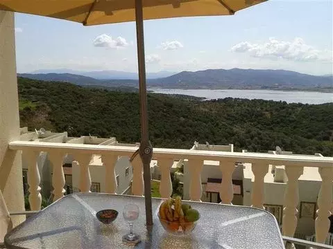 Stunning 2 Bedroom Apartment in Turquoise Resort, Bodrum Turkey - Фото 0