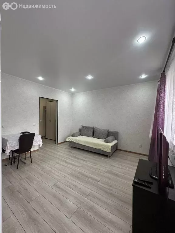Квартира-студия: Октябрьский, улица Рахимьяна Насырова, 3 (24.5 м) - Фото 1