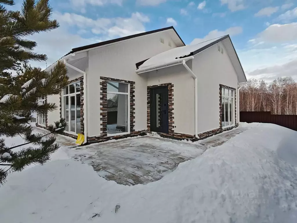 Дом в Красноярский край, Красноярск городской округ, пос. Минино ул. ... - Фото 1