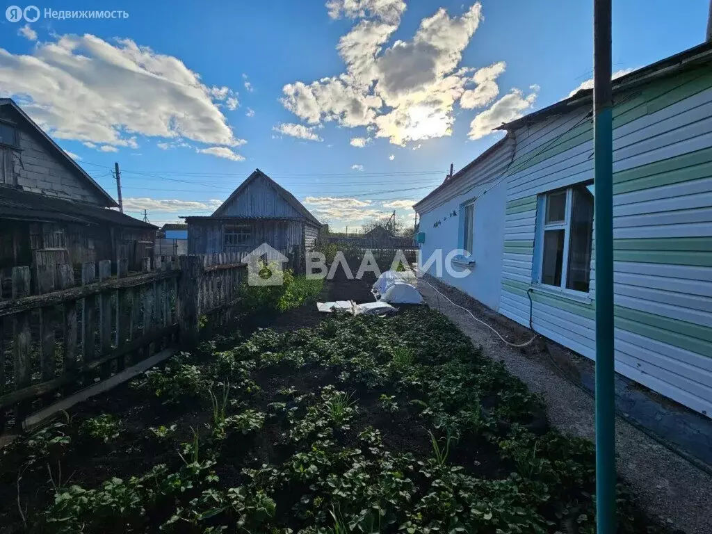 Дом в село Знаменка, Советская улица, 59кв1 (74.3 м) - Фото 1