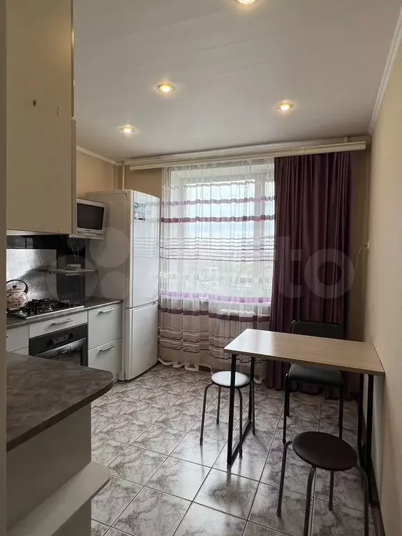 2-к. квартира, 60 м, 9/10 эт. - Фото 1
