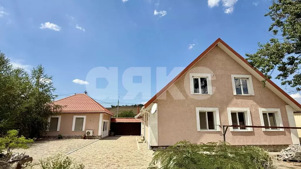 Дом в Крым, Симферопольский район, с. Доброе ул. Лесная, 74 (147 м) - Фото 1
