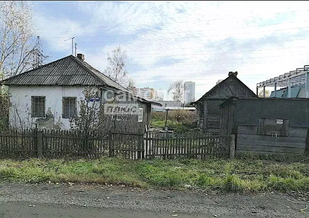 Дом в Кемеровская область, Кемерово Линейная ул., 20 (30 м) - Фото 0