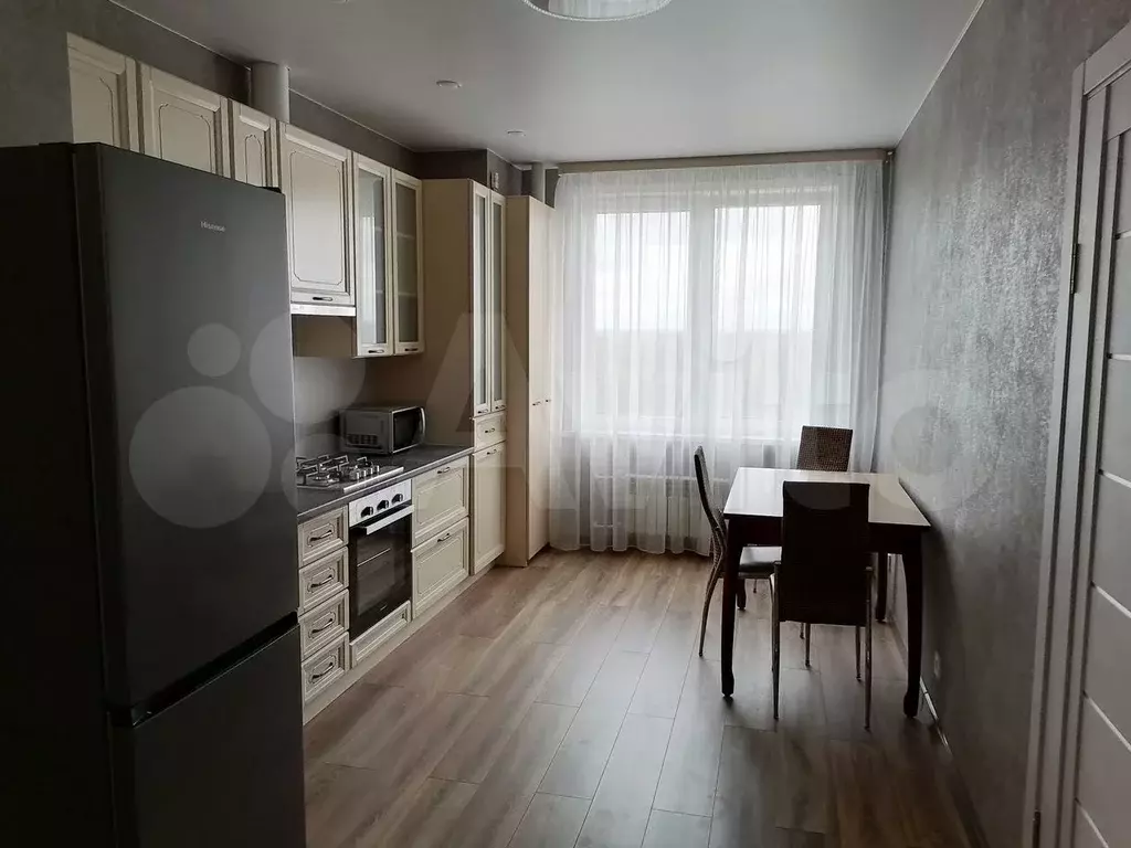 2-к. квартира, 60 м, 2/15 эт. - Фото 1