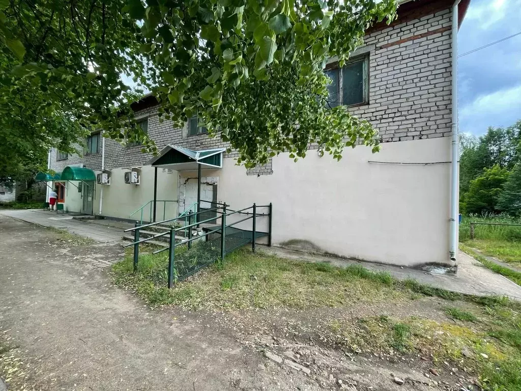 Помещение свободного назначения в Смоленская область, с. Угра ул. ... - Фото 1