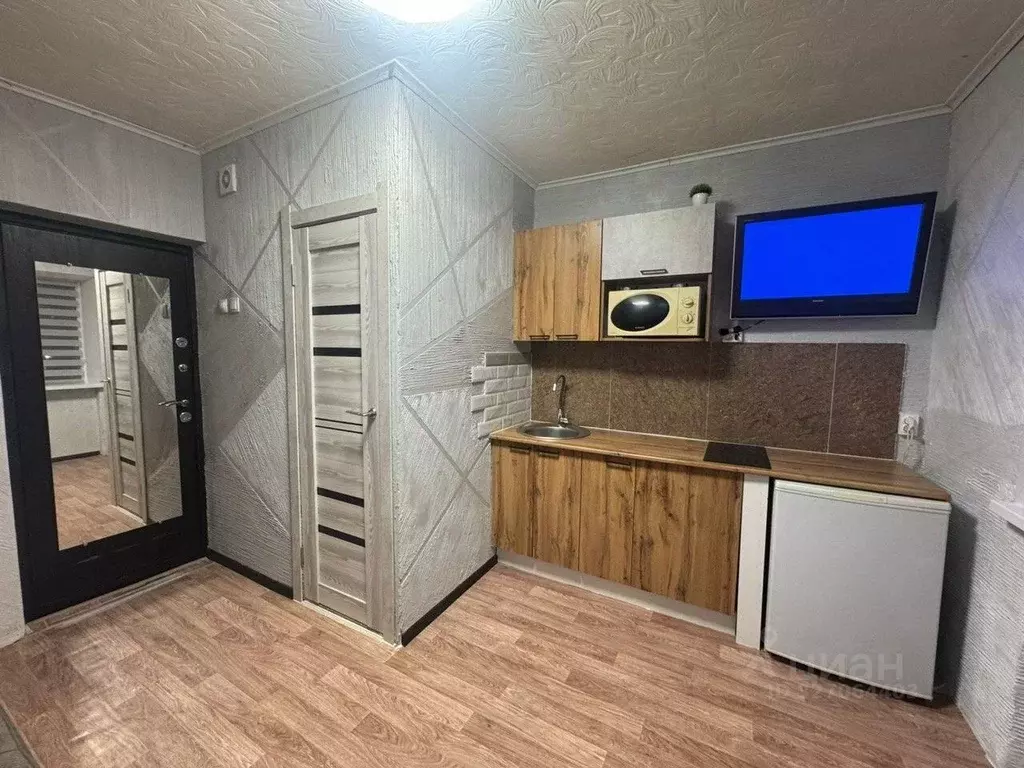 Студия Красноярский край, Красноярск 7-я Полярная ул., 6 (14.0 м) - Фото 1