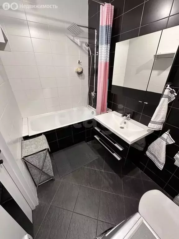 1-комнатная квартира: Пермь, улица Олега Кошевого, 40 (52.4 м) - Фото 2