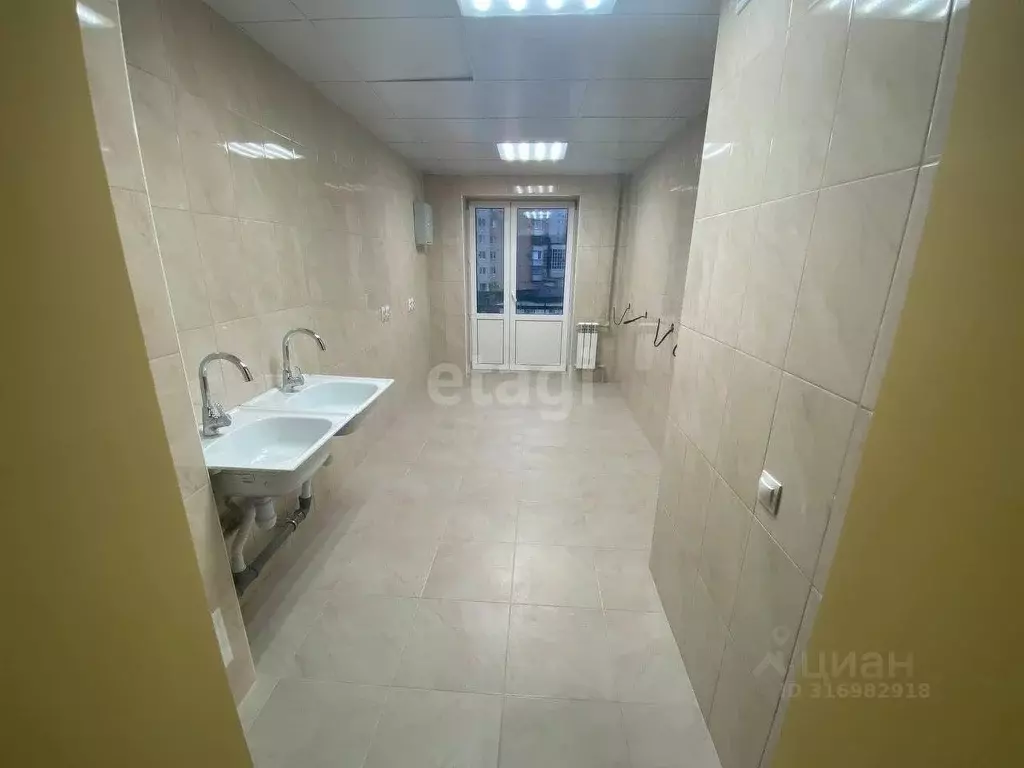 Комната Белгородская область, Белгород ул. Горького, 70 (11.5 м) - Фото 1