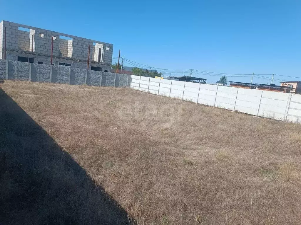 Участок в Крым, Сакский район, с. Уютное  (5.11 сот.) - Фото 1