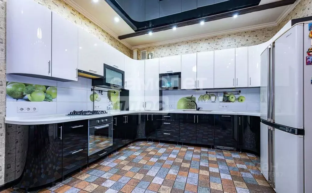 Дом в Краснодарский край, Краснодар ул. Каляева (226 м) - Фото 1