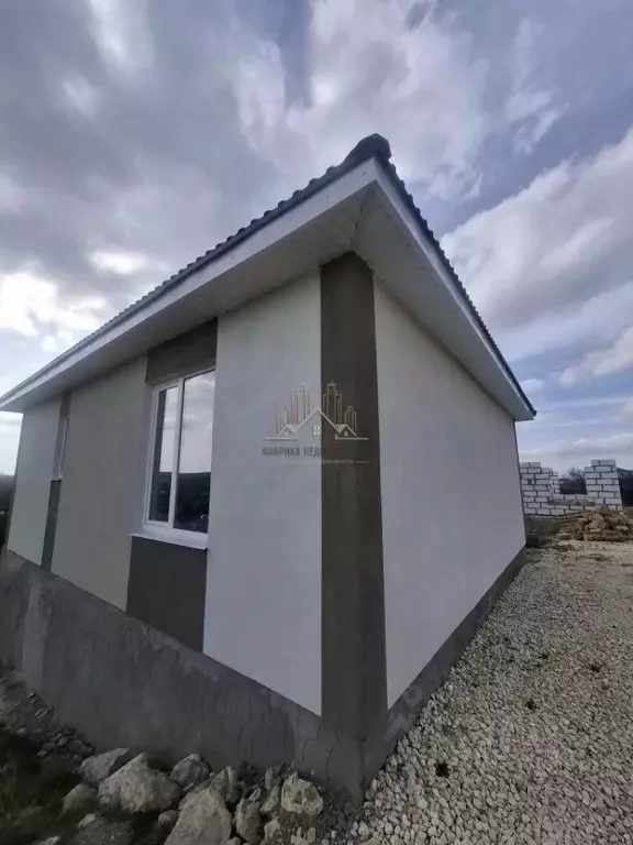 Дом в Крым, Симферопольский район, с. Урожайное ул. Таврическая (94 м) - Фото 2