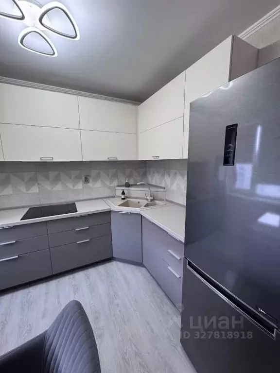 3-к кв. Тюменская область, Тюмень ул. Мельникайте, 135/1В (65.7 м) - Фото 2