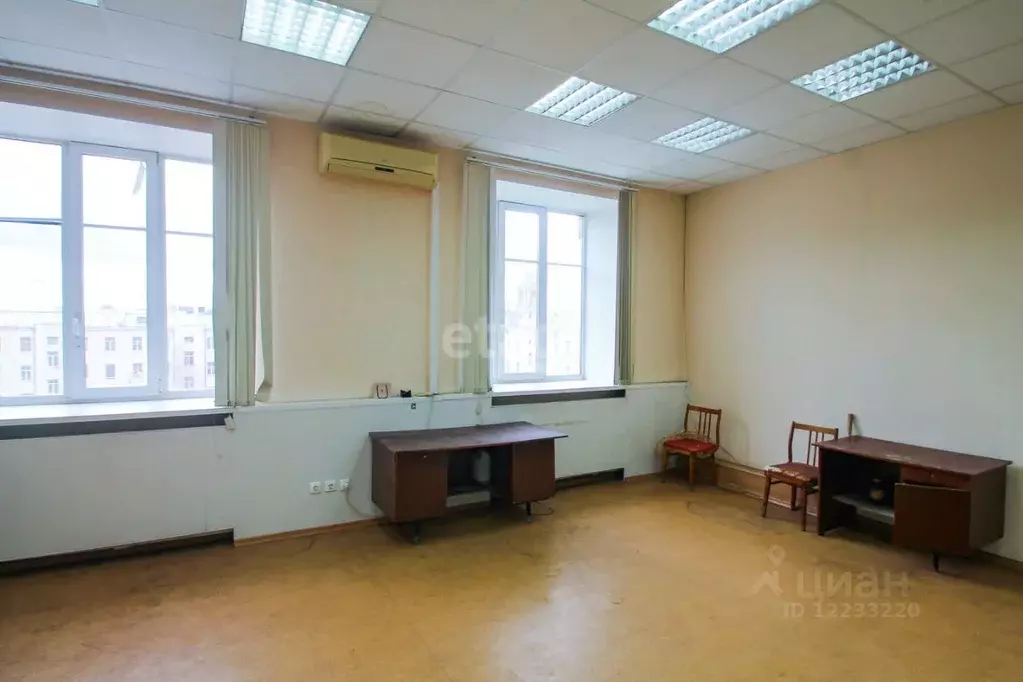 Офис в Свердловская область, Екатеринбург ул. 8 Марта, 5 (43 м) - Фото 1
