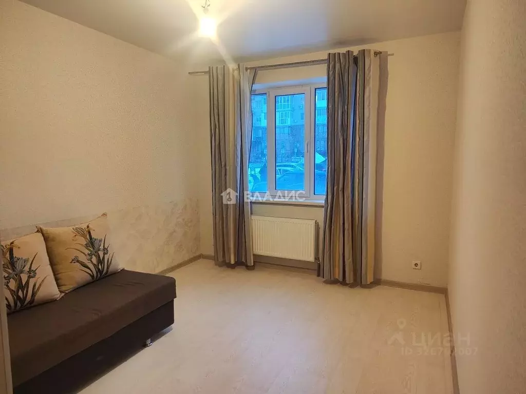 1-к кв. Волгоградская область, Волгоград ул. 8-й Воздушной Армии, 16 ... - Фото 0